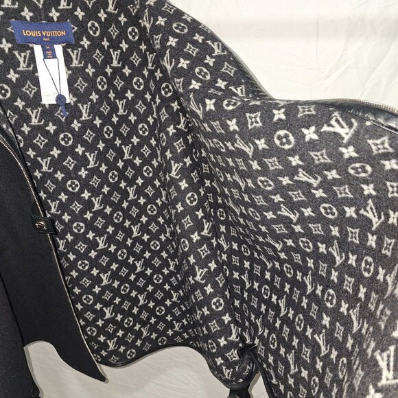 Louis vuitton Poncho - Picture 7 of 14